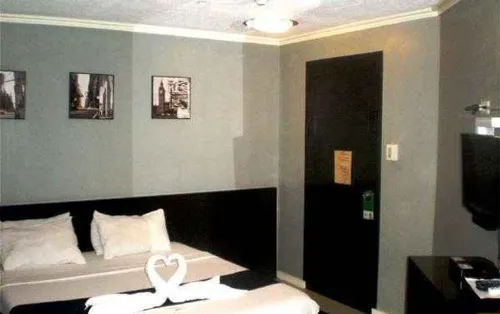 Richmond Plaza Hotel Camere Photos