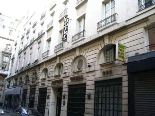 Hotel Lautrec Opera Featured Photos