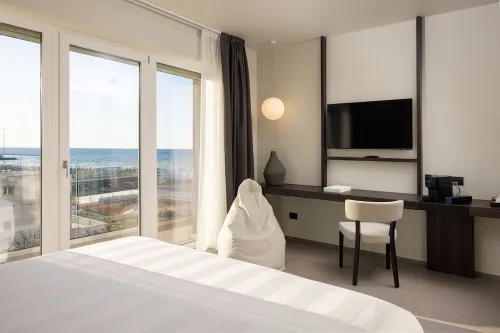 B21 Lifestyle Hotel Rooms Photos
