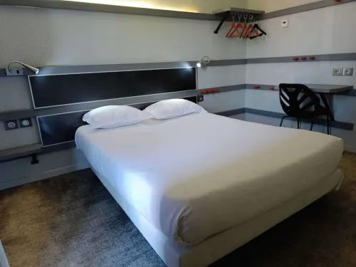 Enzo Hotels by Kyriad Direct Trappes Chambres Photos
