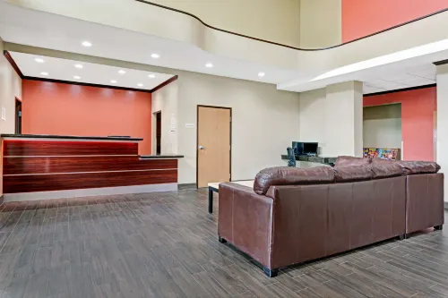 Super 8 by Wyndham Morton Grove/Chicago Featured Photos