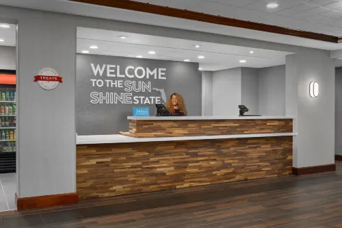 Hampton Inn & Suites Lake Mary at Colonial TownPark Public Areas Photos
