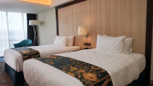 Louis Kienne Hotel Pandanaran Photos