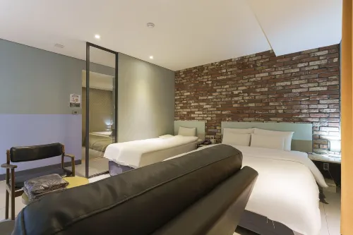 SR Design Hotel Photos