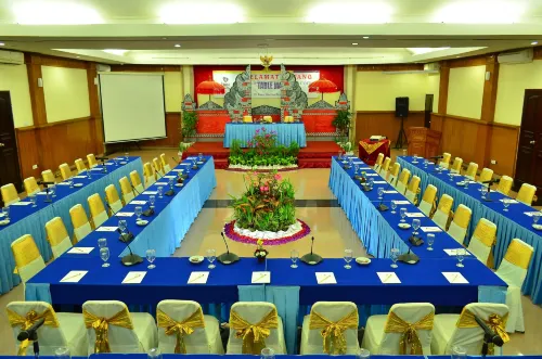 Inna Sindhu Beach Hotel & Resort Business Facilities Photos