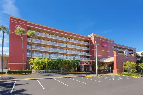 Ramada by Wyndham Tampa Westshore Airport South Экстерьер Photos