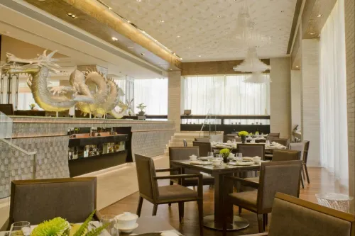 Taj Lands End Dining Photos