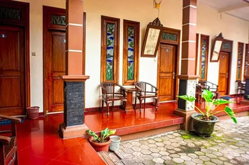 Hotel Laweyan Solo Рядом с отелем Photos
