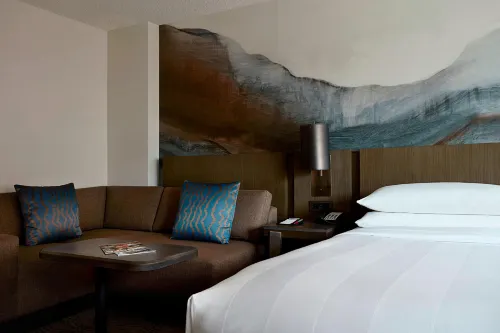 Calgary Marriott Downtown Hotel Rooms Photos