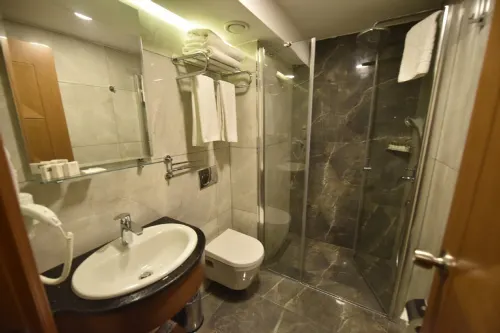 Four Seven Hotel Photos