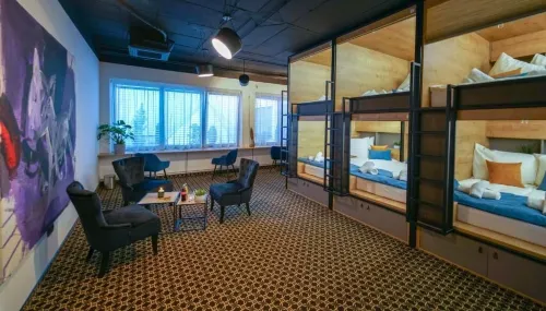 Chors Like a Hotel - Hostel Zimmer Photos