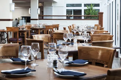 Mercure Nottingham Sherwood Hotel Dining Photos