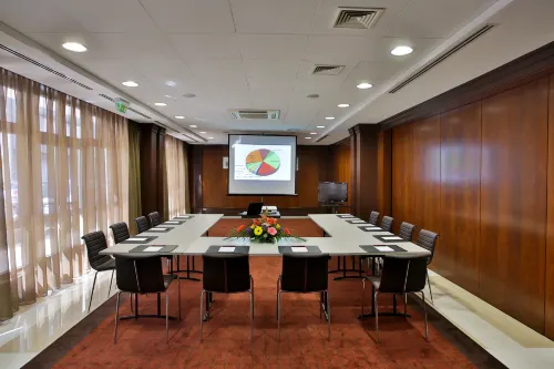 Adina Apartment Hotel Budapest Бизнес-удобства Photos