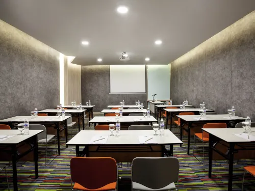 Ibis Styles Jakarta Sunter Fasilitas Bisnis Photos