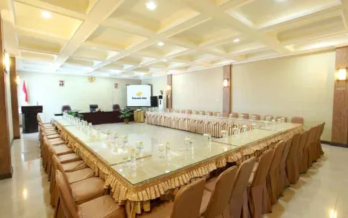 Padmaloka Hotel Tarakan Fasilitas Bisnis Photos