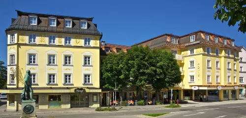 Hotel Schlosskrone Featured Photos