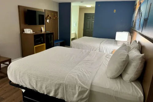 Days Inn by Wyndham Sarasota I-75 Photos