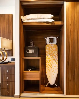 Leonardo Boutique Hotel Larnaca Rooms Photos