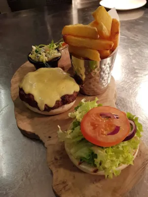 The World's End - Northampton Dining Photos