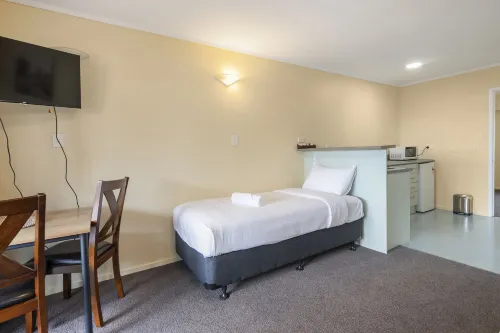 Fenton Court Motel Photos