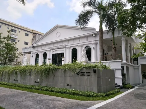 The Green View Hotel Exterior Photos