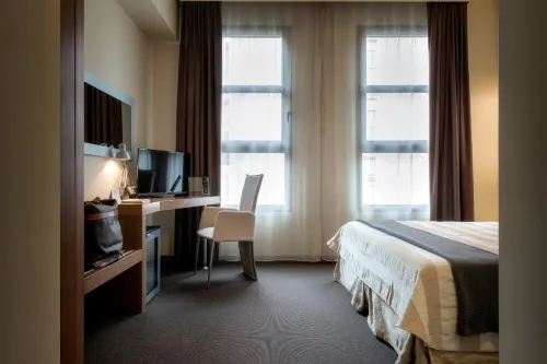 HC3 Hotel Rooms Photos