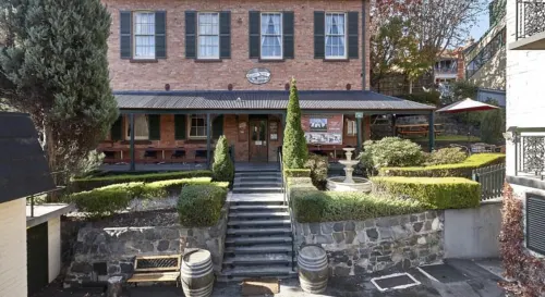 Quality Hotel Colonial Launceston Exterior Photos