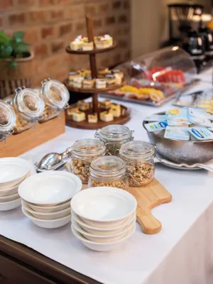 De Syloia  Hotel Hanoi Makanan Photos