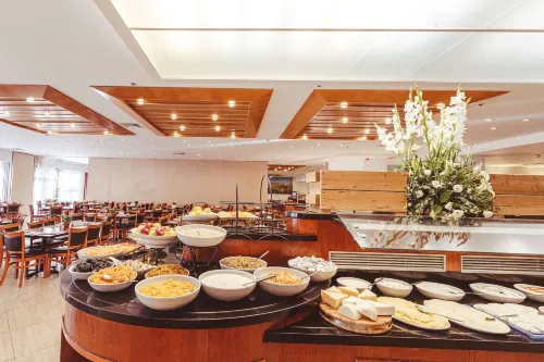 Ramada Jerusalem Hotel Restauration Photos