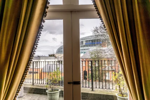 Butlers Townhouse Near Hotel Photos
