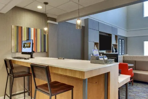 Holiday Inn Express & Suites Atlanta-Emory University Area Near Hotel Photos