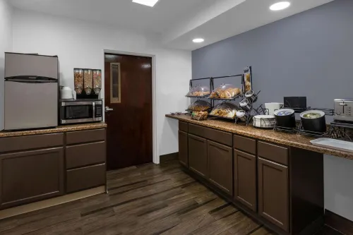 Microtel Inn & Suites by Wyndham BWI Airport Baltimore Mahlzeiten Photos