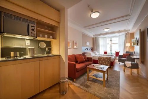 EA Hotel Julis Photos