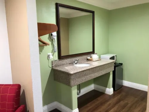 American Inn & Suites LAX Airport Chambres Photos