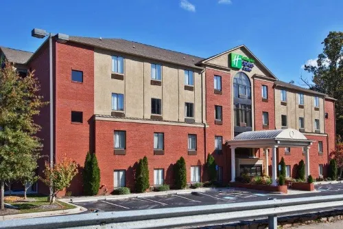 Holiday Inn Express & Suites Atlanta-Emory University Area Rooms Photos