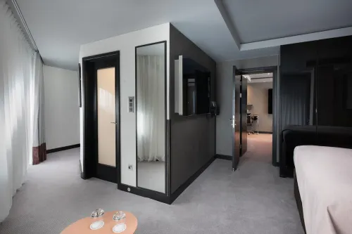 Montcalm East, Autograph Collection Chambres Photos