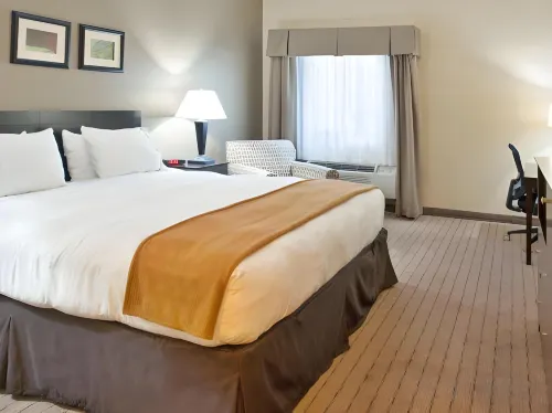Holiday Inn Express & Suites Rancho Mirage - Palm Spgs Area Photos
