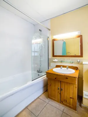 Cardiff Sandringham Hotel Rooms Photos
