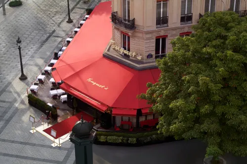 Hôtel Barrière Le Fouquet's Extérieur Photos