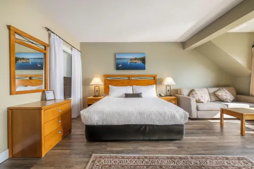 Sidney Waterfront Inn & Suites Photos