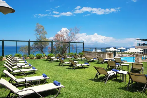 Ramada by Wyndham, Athens Club Attica Riviera Espaces publics Photos