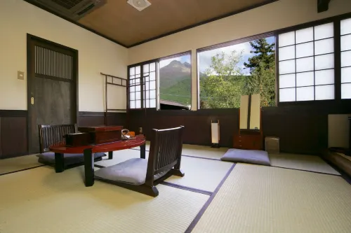 Yufu Ryochiku Photos