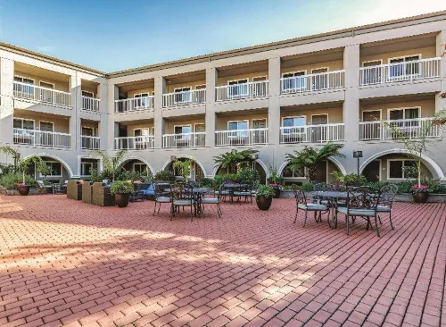 La Quinta Inn & Suites by Wyndham San Francisco Airport West Near Hotel Photos