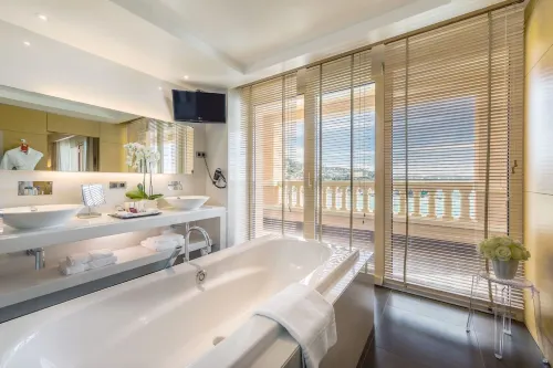 Monte-Carlo Bay Hotel & Resort Photos