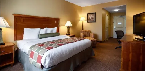 Best Western Plus University Park Inn  Suites Rooms Photos