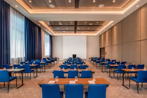 Geneva Marriott Hotel Business Photos