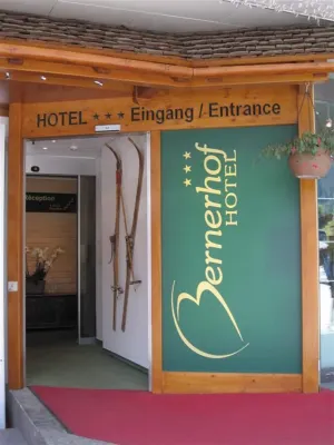 Hotel Bernerhof Grindelwald Exterior Photos