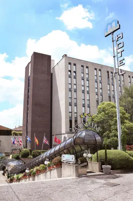Hotel Maxim Featured Photos