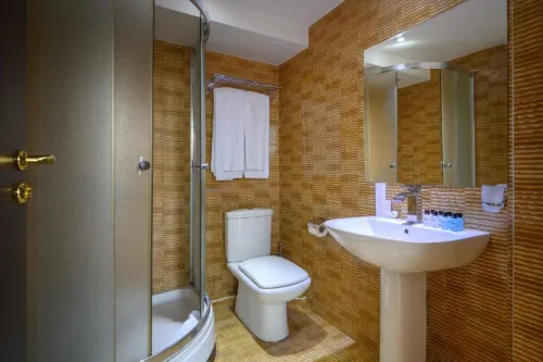 Royal Plaza by Stellar Hotels, Yerevan Photos