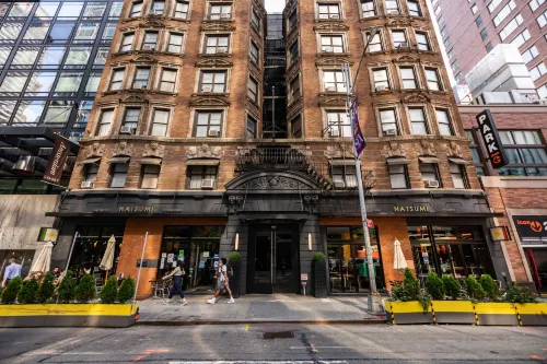 Square Hotel at Times Square Exterior Photos